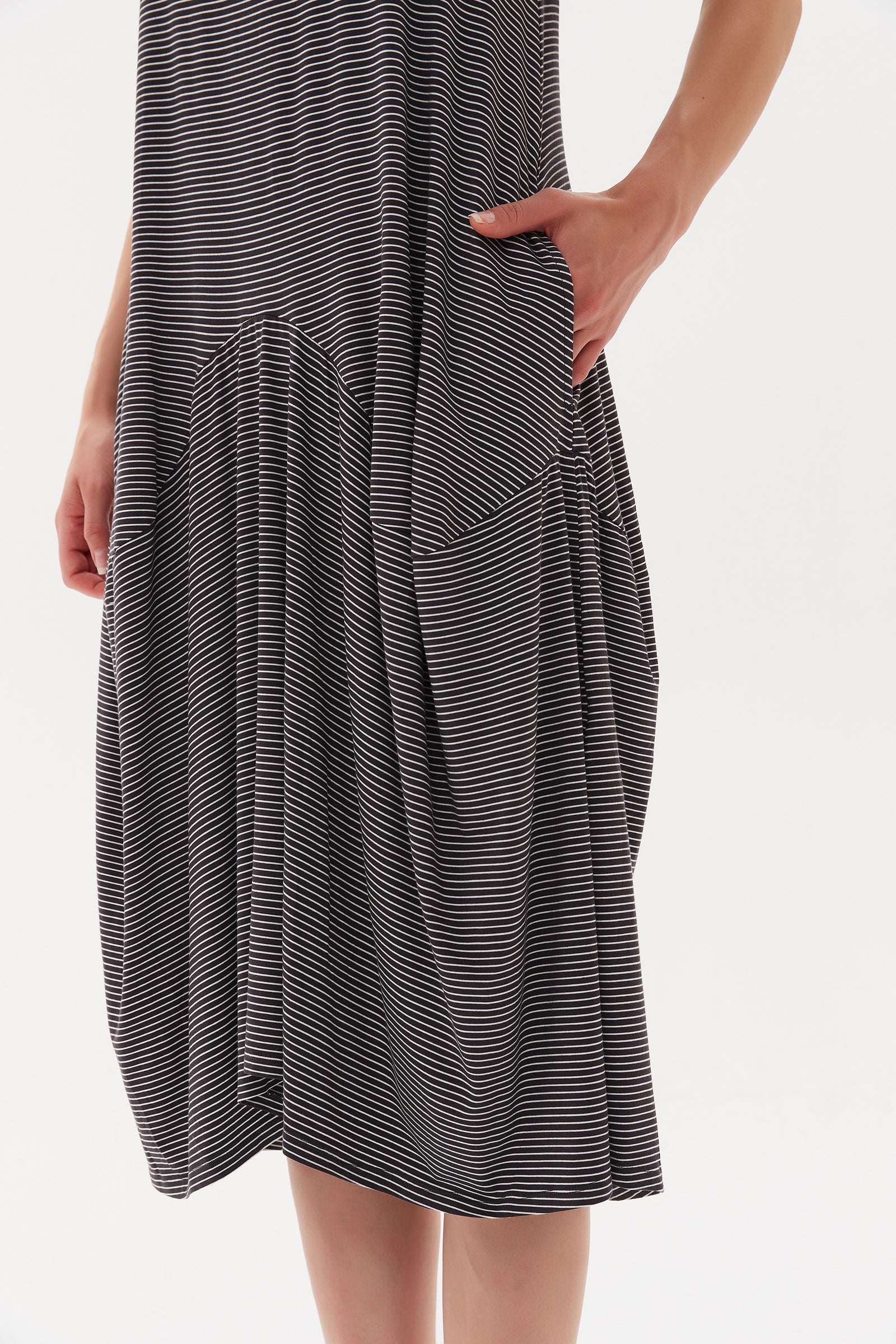 DRAPE HEM JERSEY DRESS
