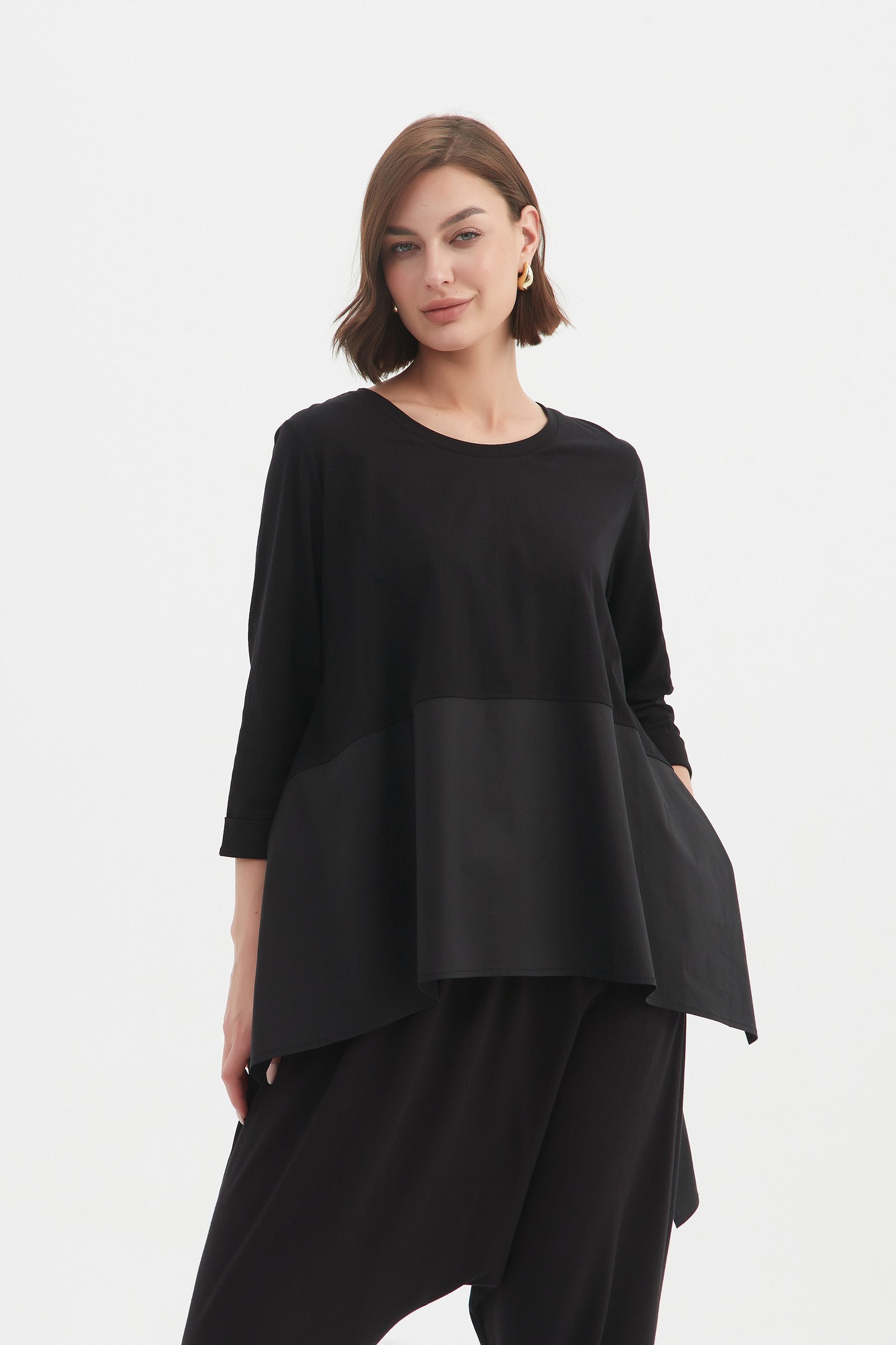 Tirelli women’s cropped blazer chic neutral tone