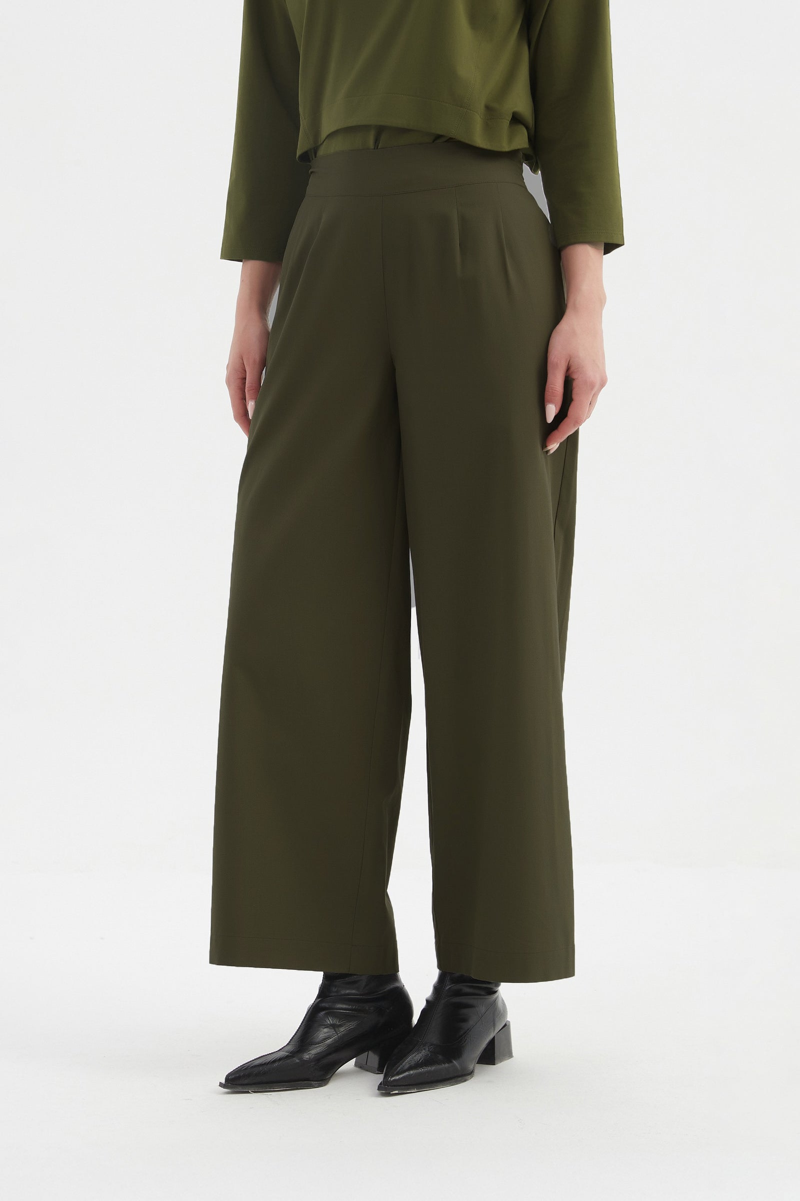 Tirelli cardigan knit layering neutral