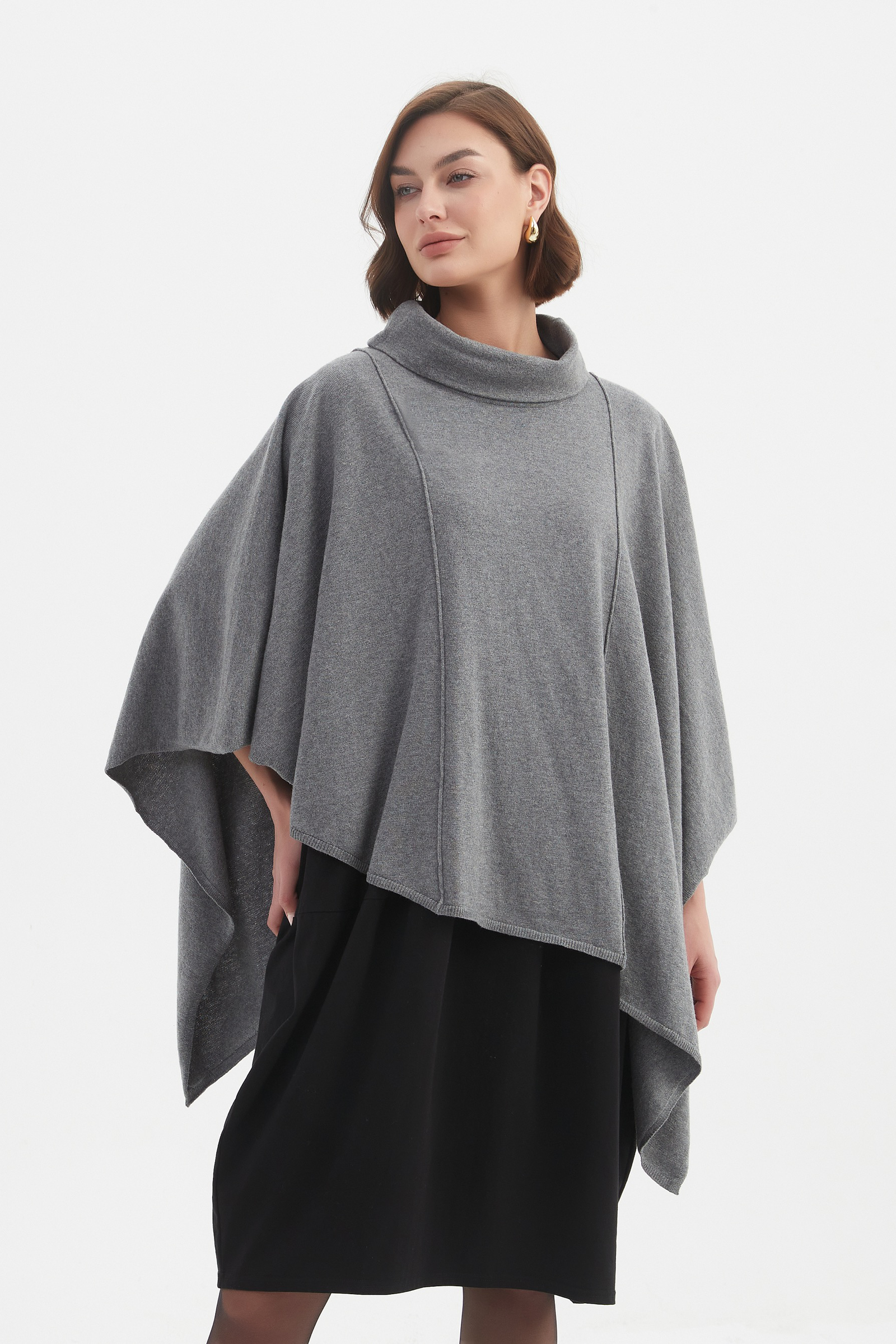 Tirelli relaxed blouse flowy draped style