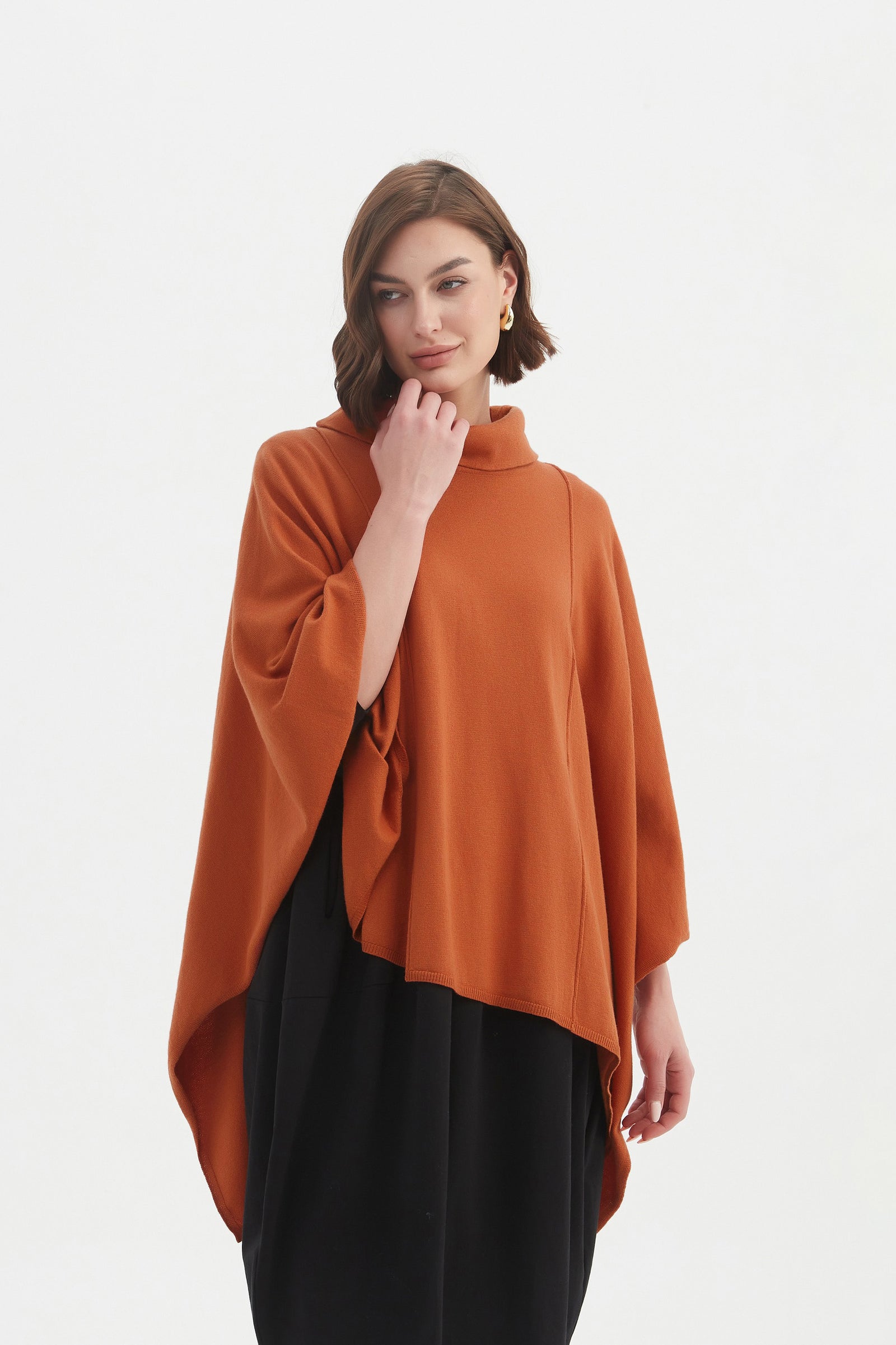 Tirelli women’s ribbed knit top round neck