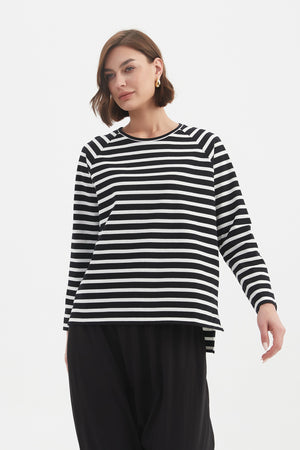 STRIPE LONG SLEEVE WEEKEND TSHIRT