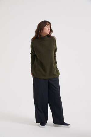 FUNNEL NECK EASY KNIT