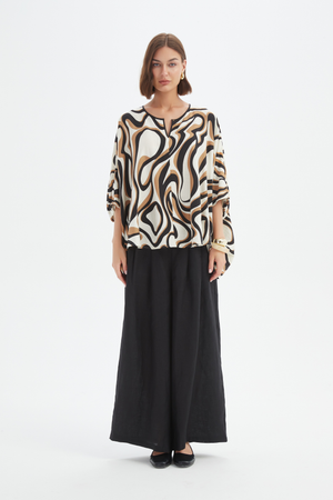 NOTCH NECK PRINT TOP