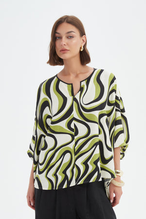NOTCH NECK PRINT TOP