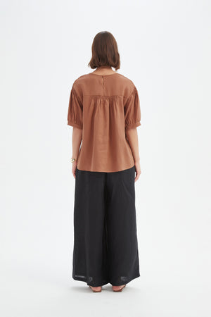 BISHOP SLEEVE SHIRRING TOP