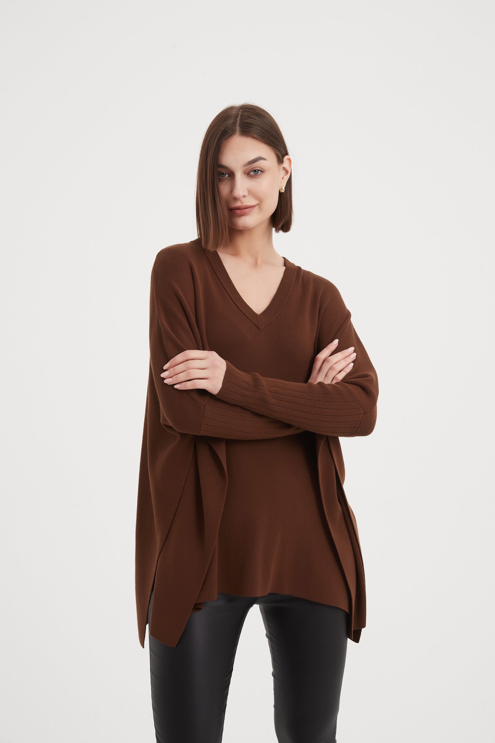 V NECK BATWING KNIT