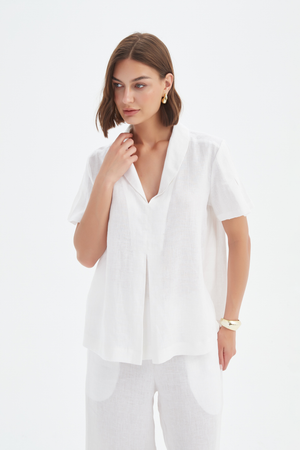 SHAWL COLLAR PLEAT TOP