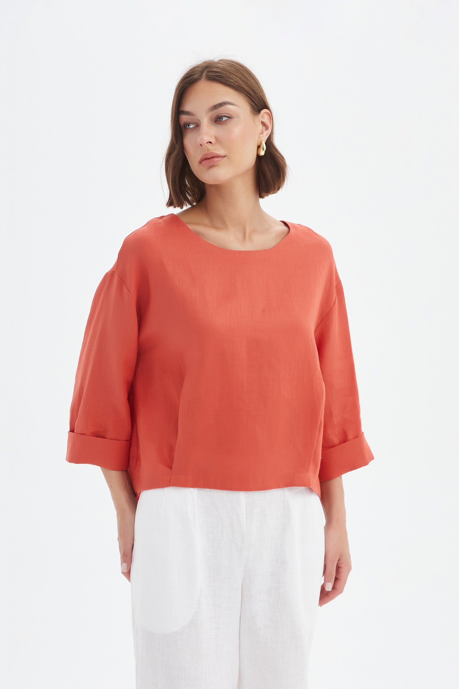 PLEAT HEM TOP