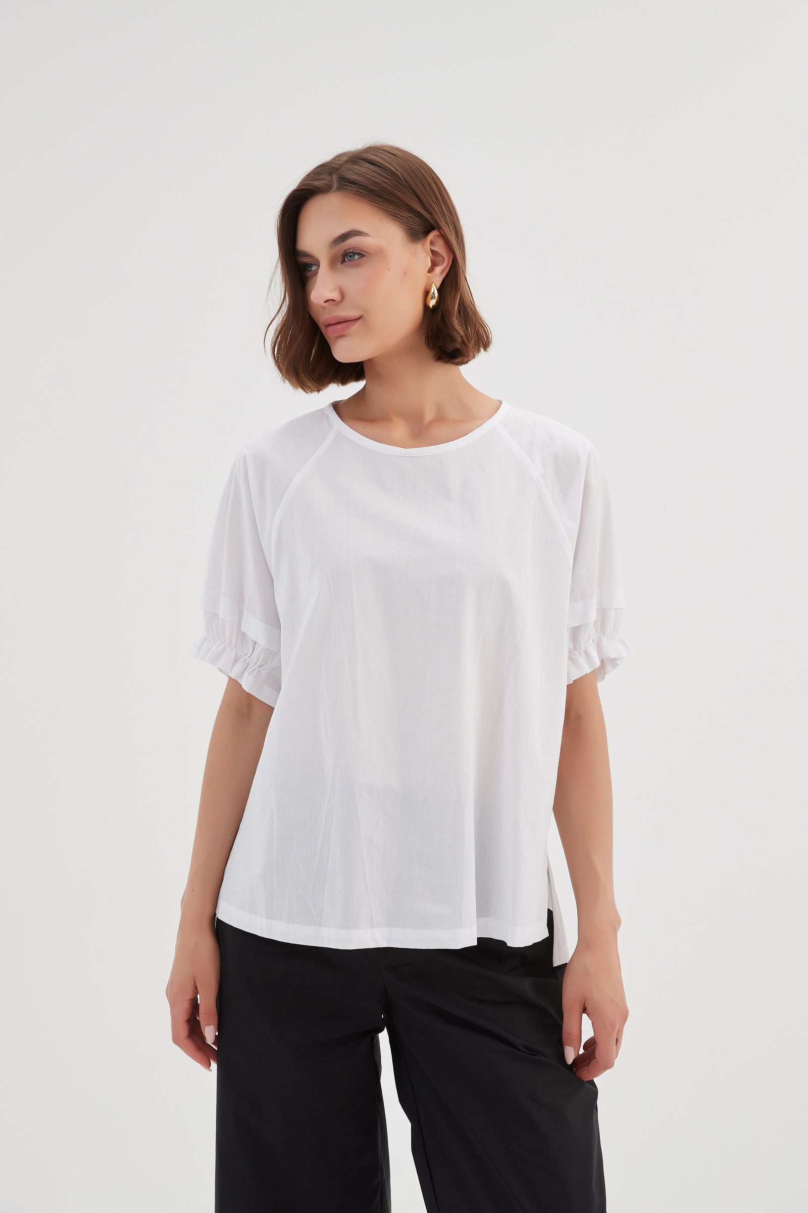 RUFFLE SLEEVE DETAIL TOP
