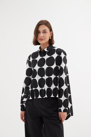 ELASTIC FRONT HEM PRINT SHIRT