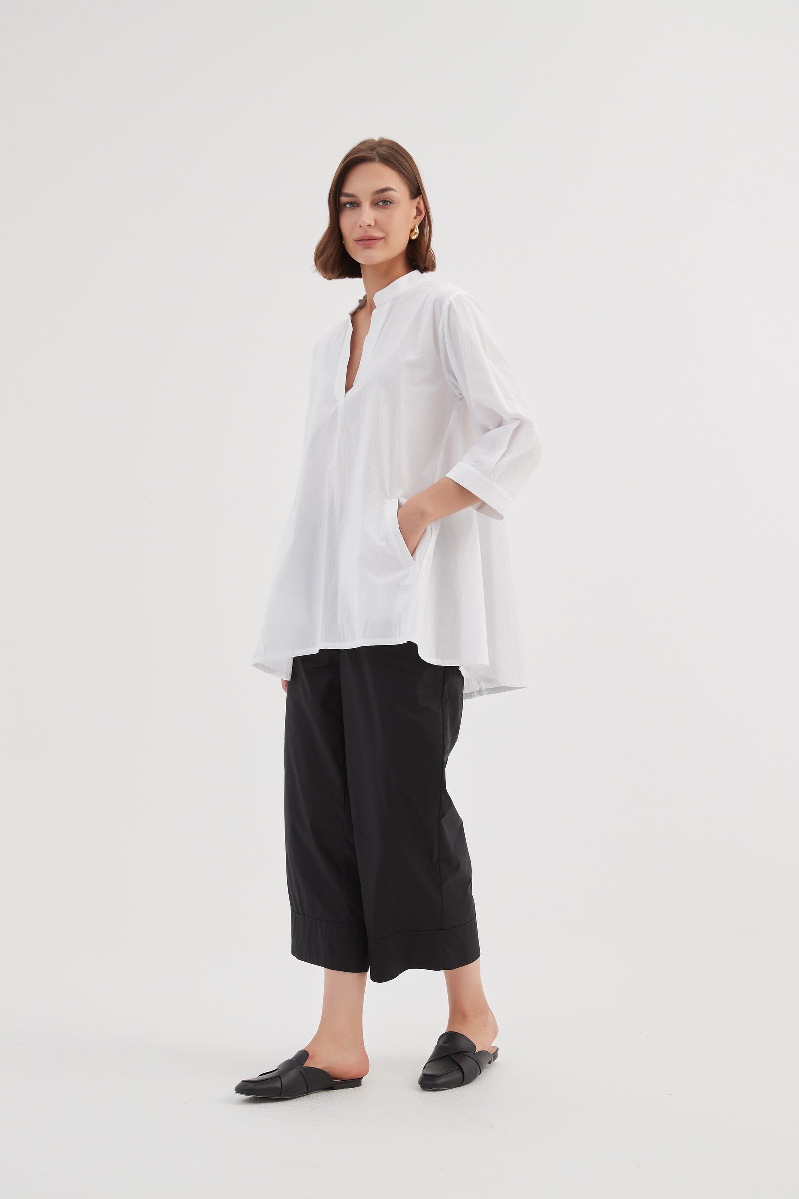Tirelli women’s modern coat minimalist autumn design