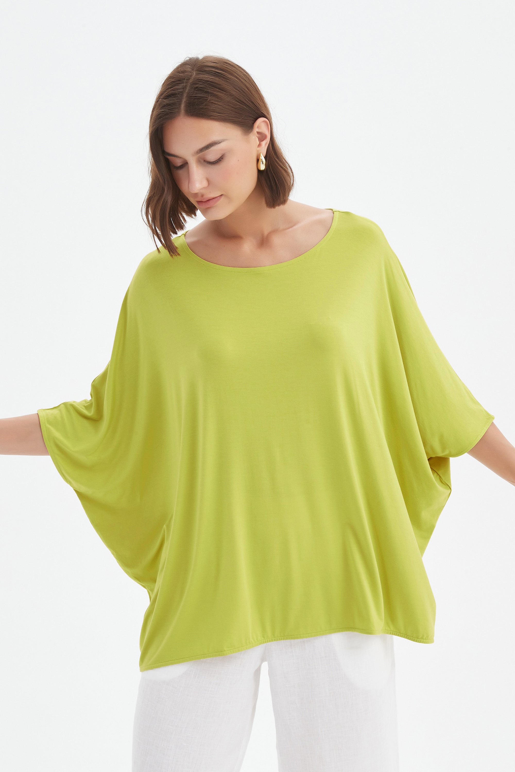 OVERSIZED BOXY TEE
