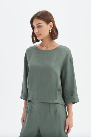 PLEAT HEM TOP