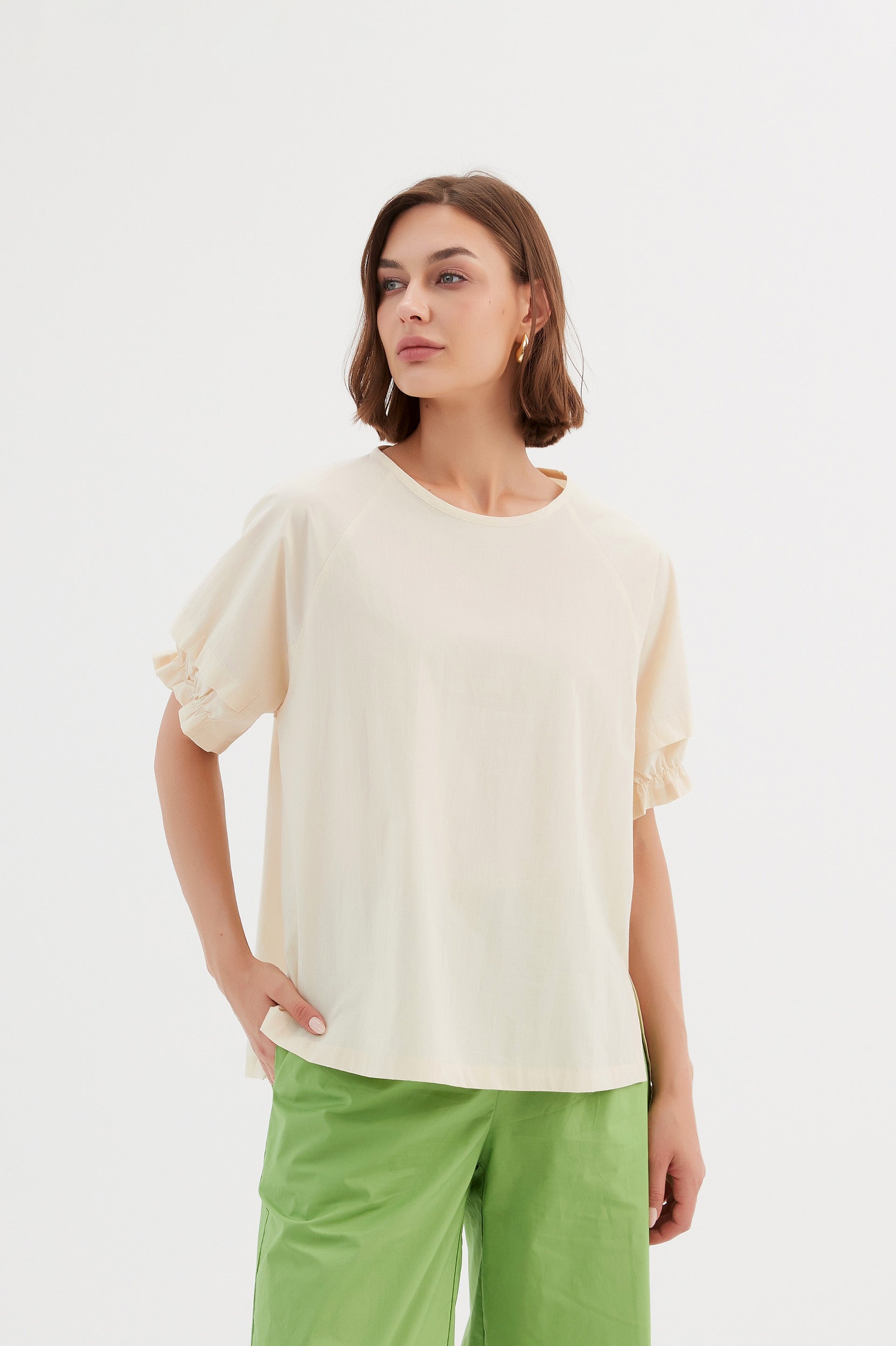 RUFFLE SLEEVE DETAIL TOP