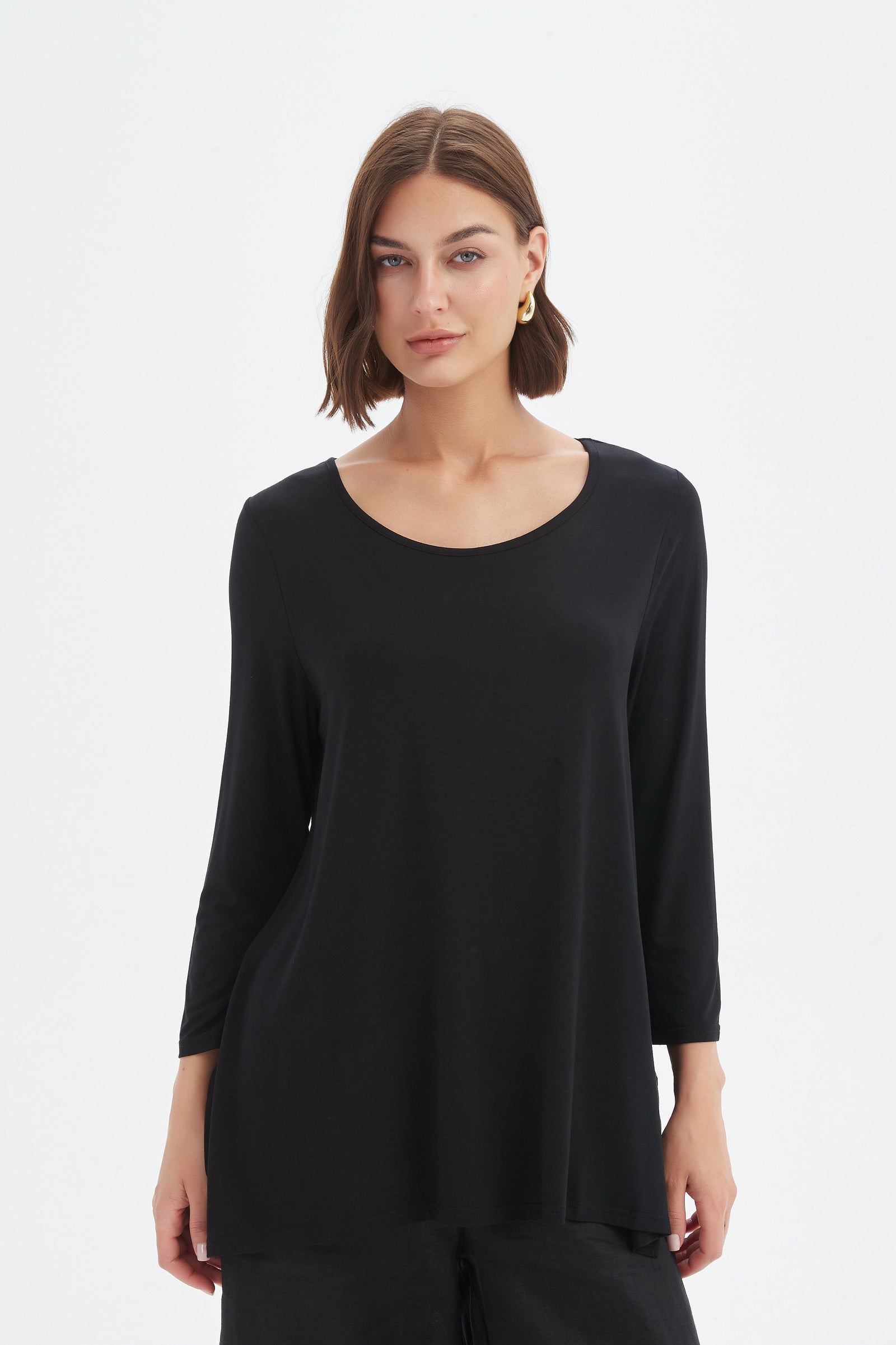 Tirelli women’s longline coat cozy layering essential