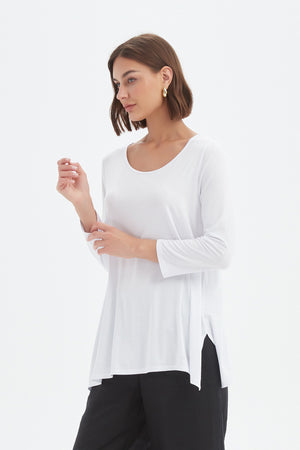 3/4 SLEEVE HANKY HEM TEE