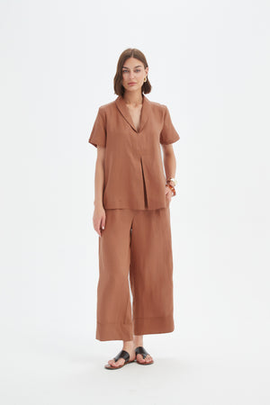 SHAWL COLLAR PLEAT TOP