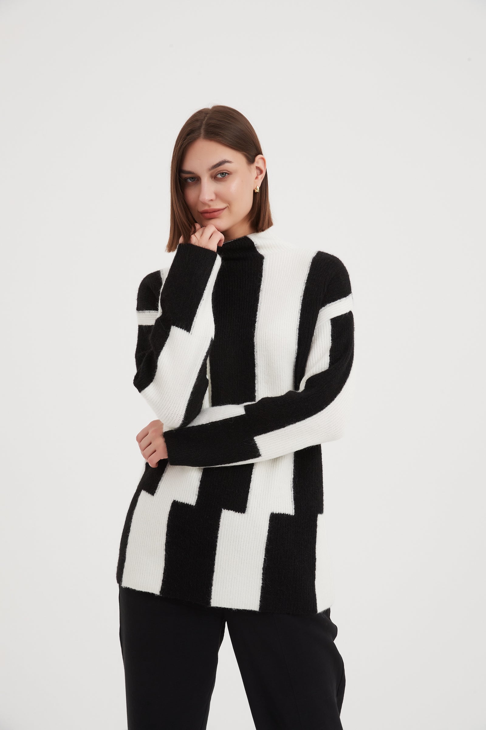 VERTICAL STRIPE KNIT