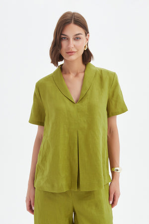 SHAWL COLLAR PLEAT TOP