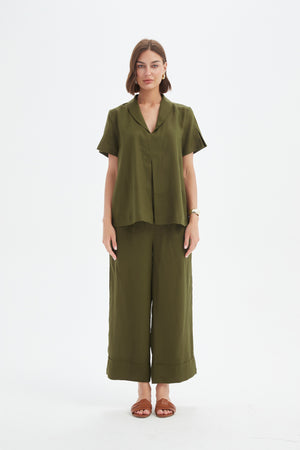 SHAWL COLLAR PLEAT TOP