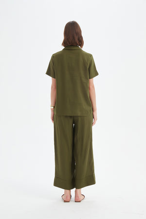 SHAWL COLLAR PLEAT TOP