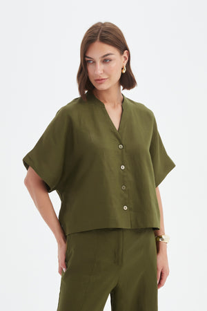BOXY BUTTON LINEN SHIRT