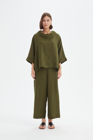 [PRE-ORDER] FUNNEL NECK BOXY TOP