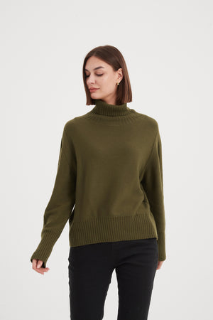 ROLL NECK KNIT