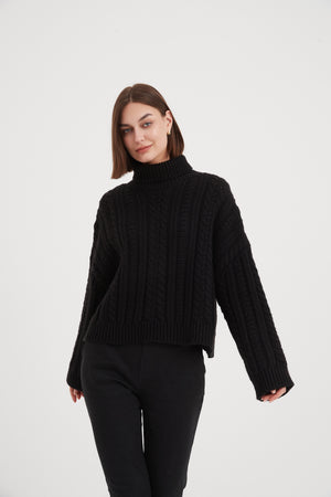 CHUNKY CABLE OVERSIZED KNIT