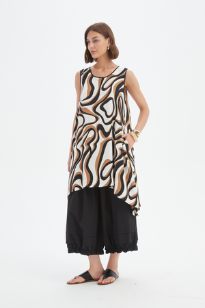 SLEEVELESS SWING PRINT TOP