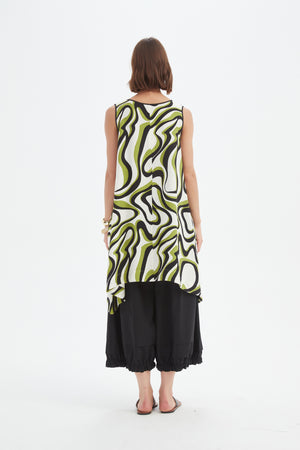 SLEEVELESS SWING PRINT TOP