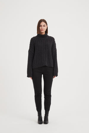 CHUNKY CABLE OVERSIZED KNIT