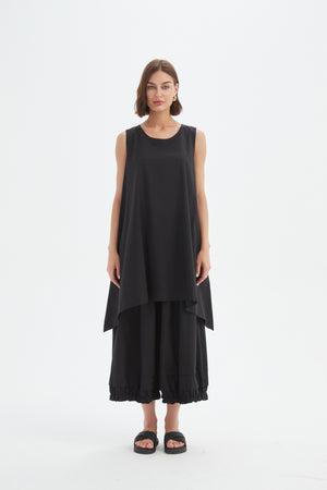 [PRE-ORDER] SLEEVELESS SWING TOP