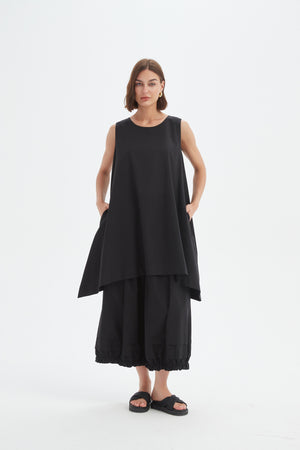 [PRE-ORDER] SLEEVELESS SWING TOP
