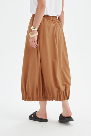 PIN TUCK HEM SKIRT