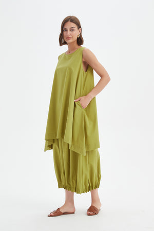 [PRE-ORDER] SLEEVELESS SWING TOP