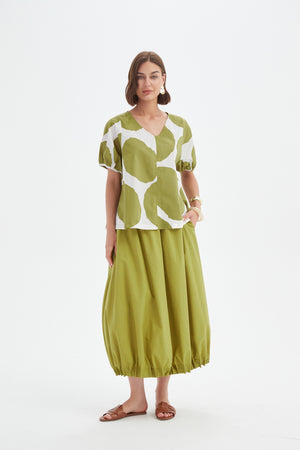 V NECK BISHOP SLEEVE POPLIN TOP