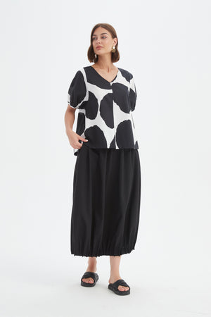 V NECK BISHOP SLEEVE POPLIN TOP