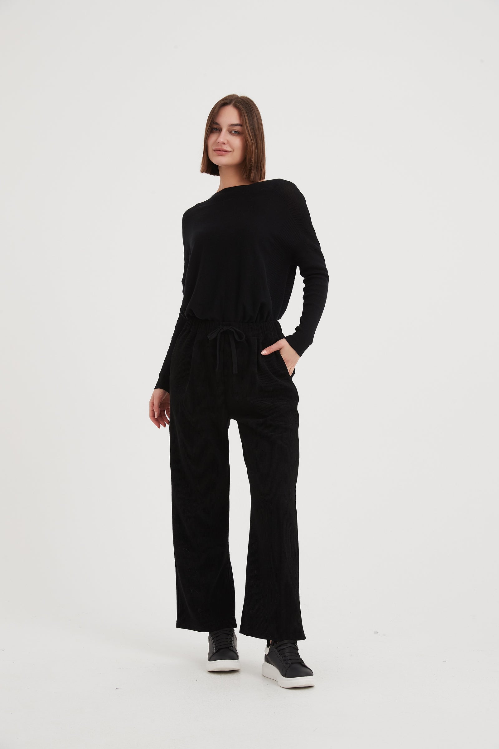 STRAIGHT LEG STRETCH CORD PANTS
