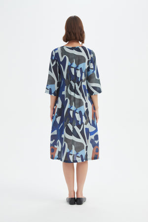 CURVE SEAM PRINT DRESS