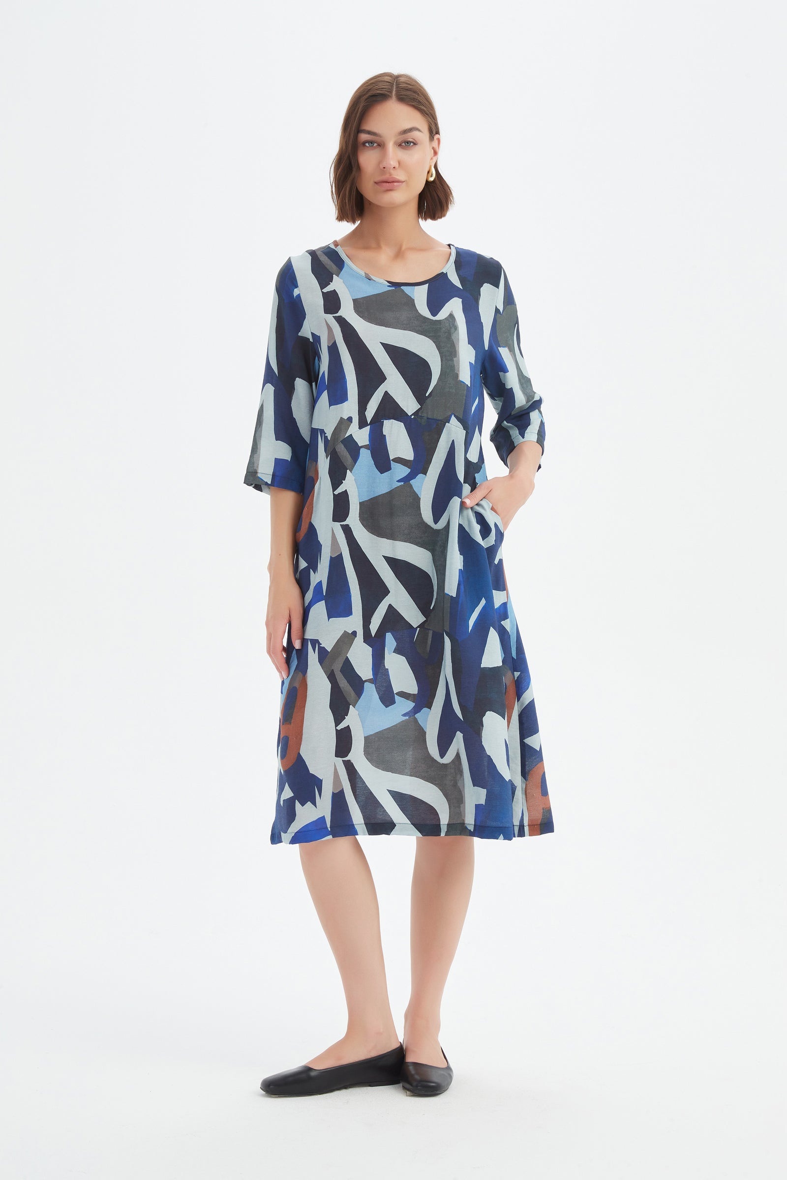 CURVE SEAM PRINT DRESS
