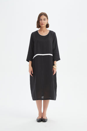 CONTRAST TRIM OVOID DRESS