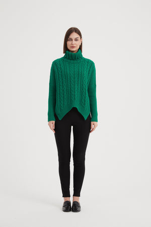 HIGH NECK CABLE KNIT