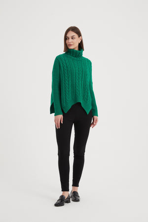 HIGH NECK CABLE KNIT