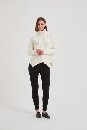 HIGH NECK CABLE KNIT