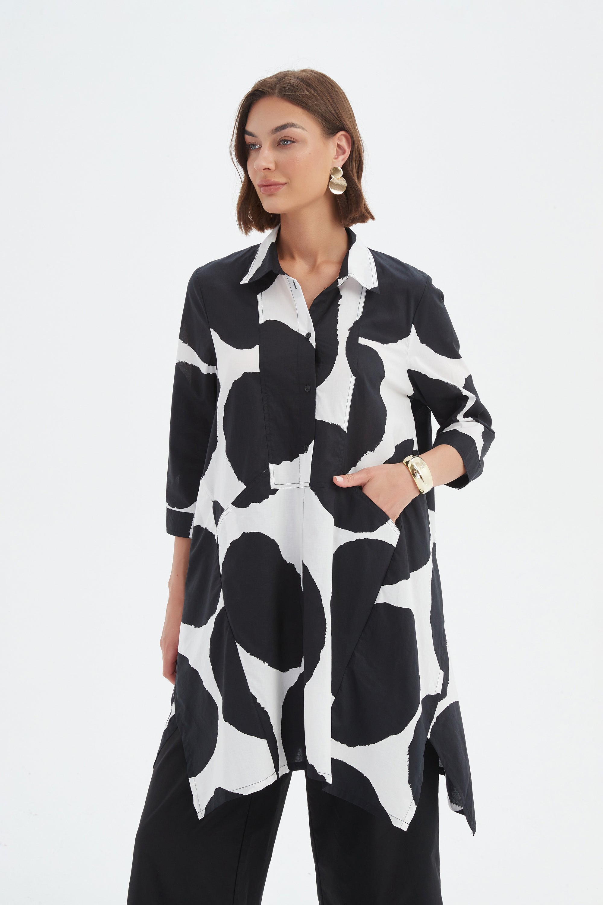 HANDKERCHIEF HEM PRINT SHIRT
