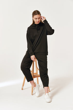 TIE NECK SWEAT TOP