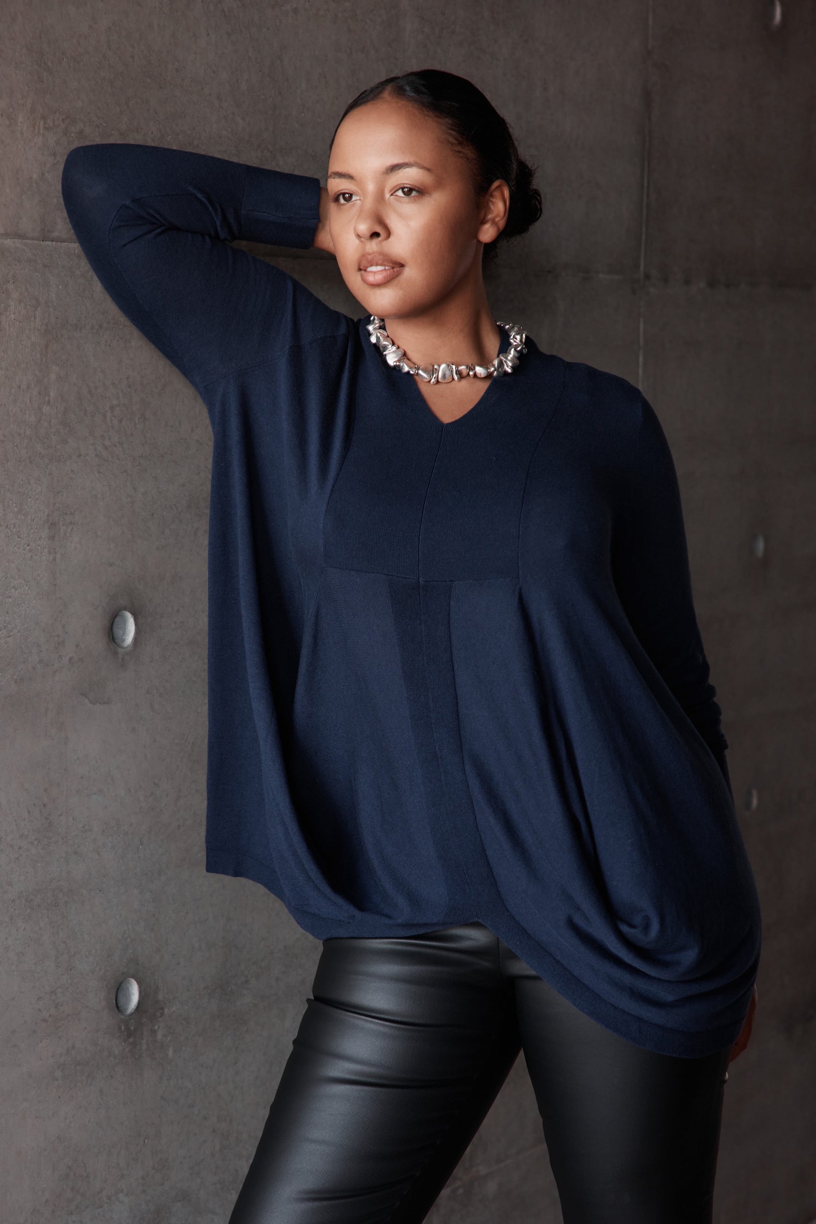 DRAPE KNIT TOP