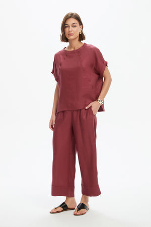 ANGLED SEAM TOP